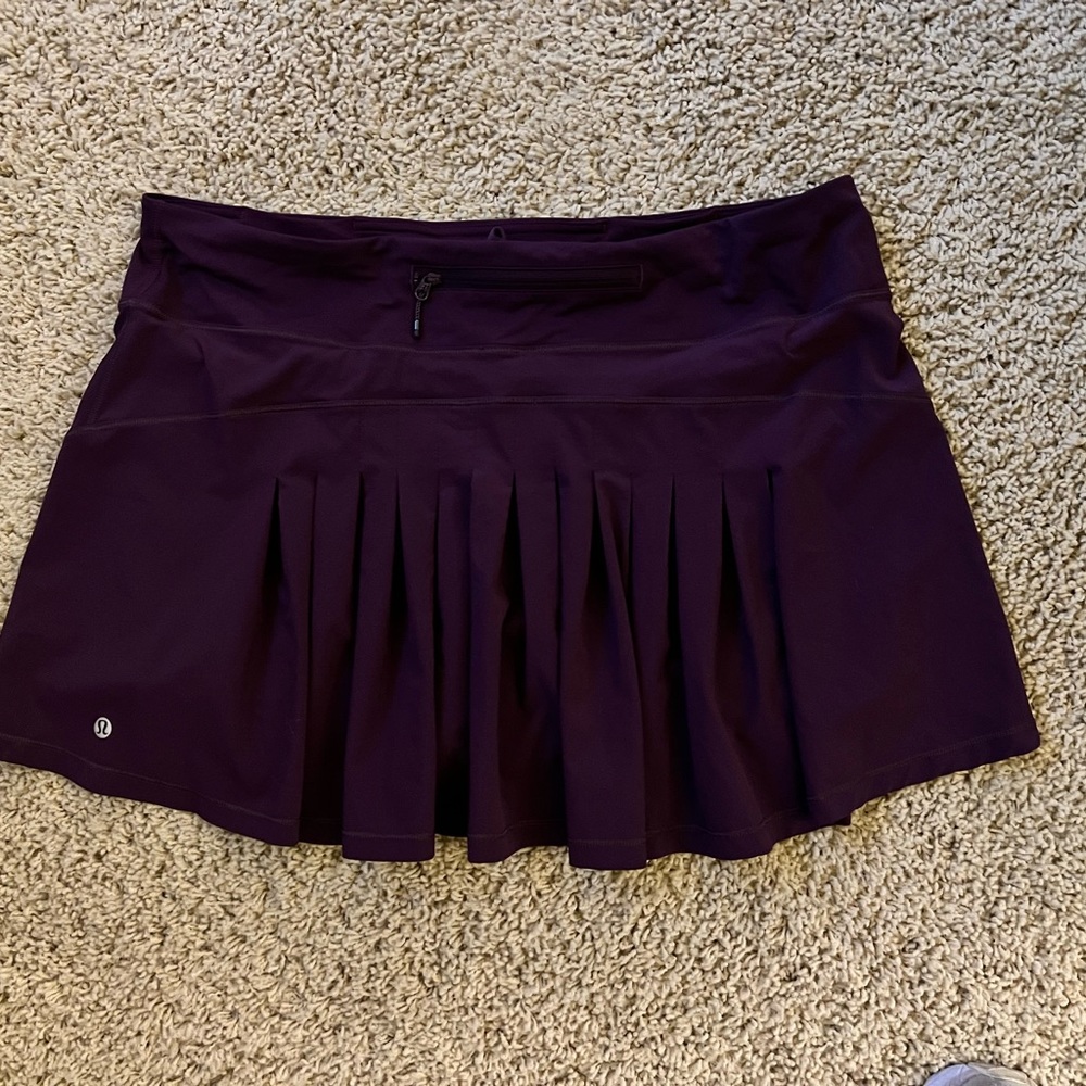 Lululemon Circuit Breaker Skirt 12 Tall Magenta